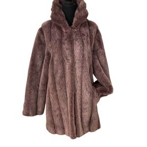 Newport News Women’s Faux-Fur Winter Jacket/Coat